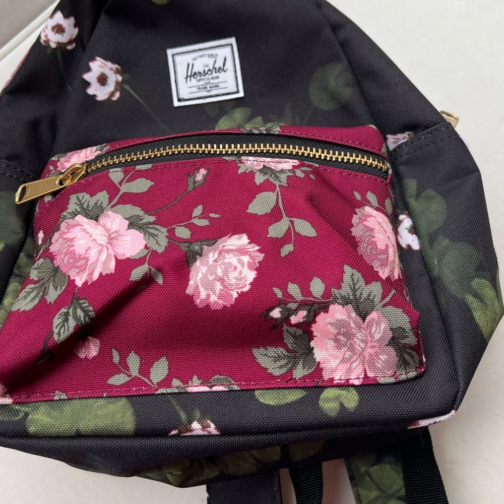 NWT Herschel supply company nova mini backpack - Picture 3 of 10